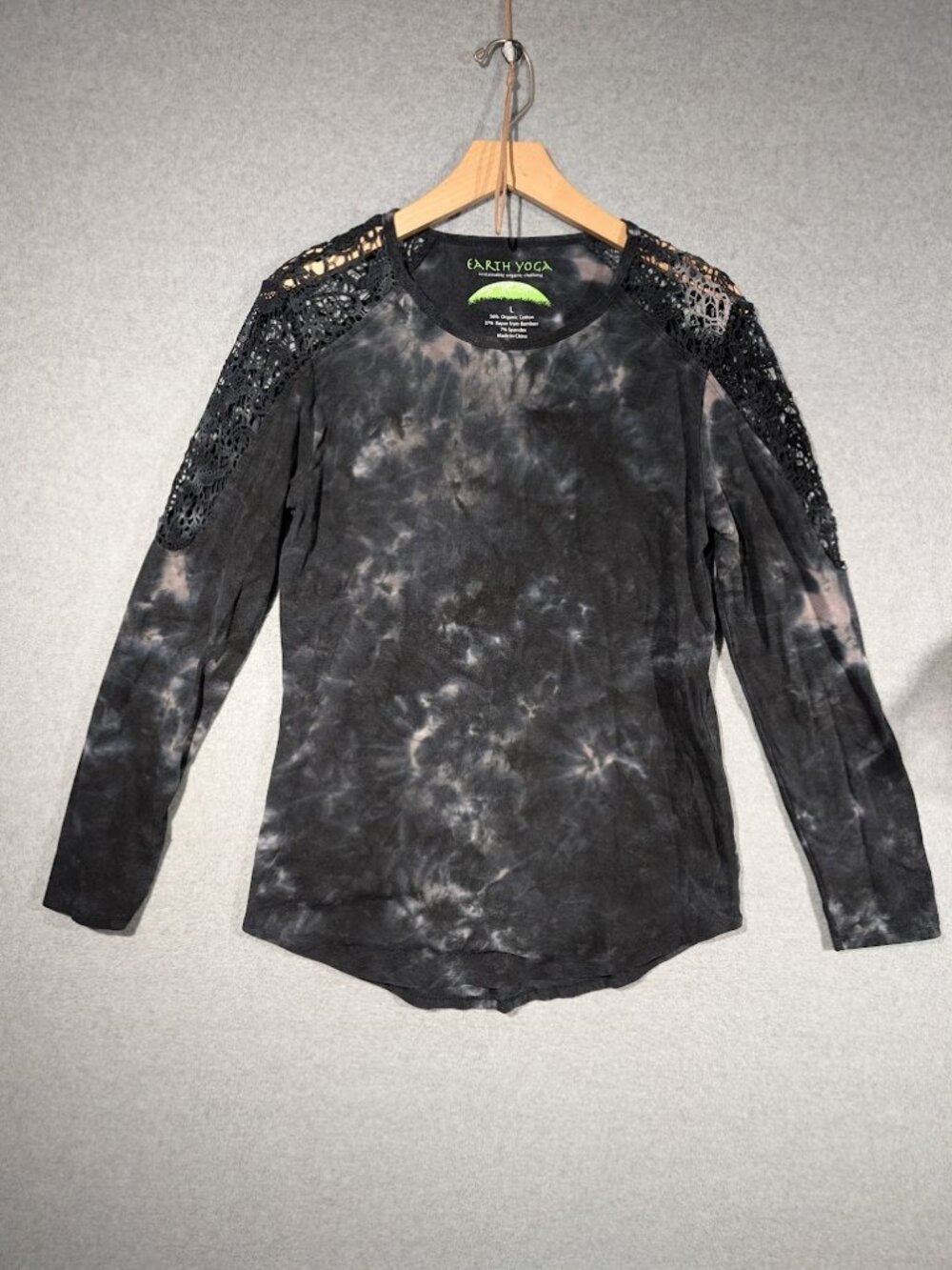 Earth Yoga Black and White Crochet Shoulder Tie-Dye Long Sleeve Top Bamboo Blend
